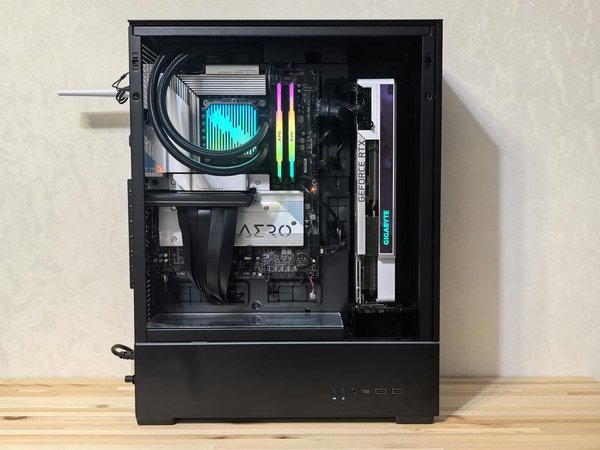 What are the best practices for securing Internet of Things (IoT) devices in smart homes?