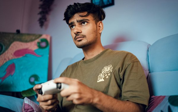 Transform Your Home's Security: Utilize Your Smartphone for Instant Real-Time Alerts